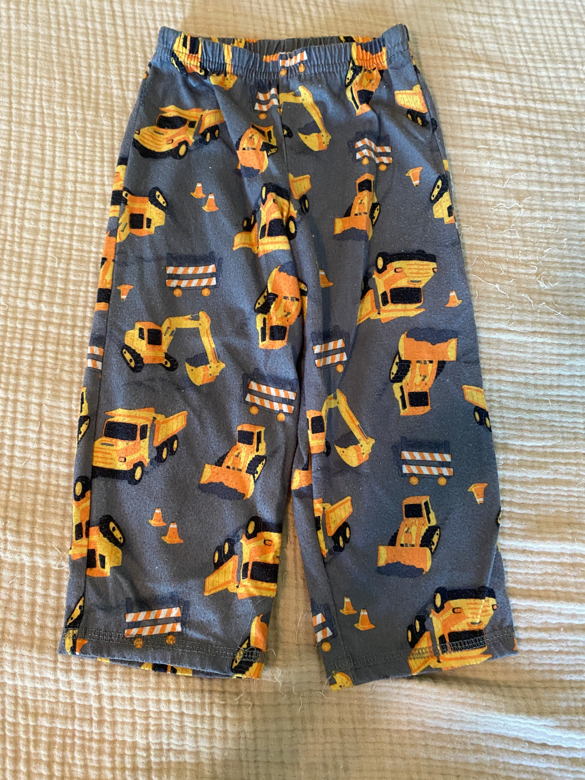 #63-construction pajama pants (2T)