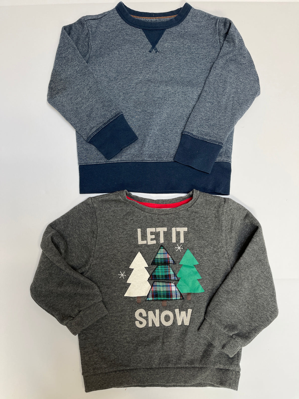 #150 boys 4t falls creek let it snow sweatshirt grey and blue athletic works