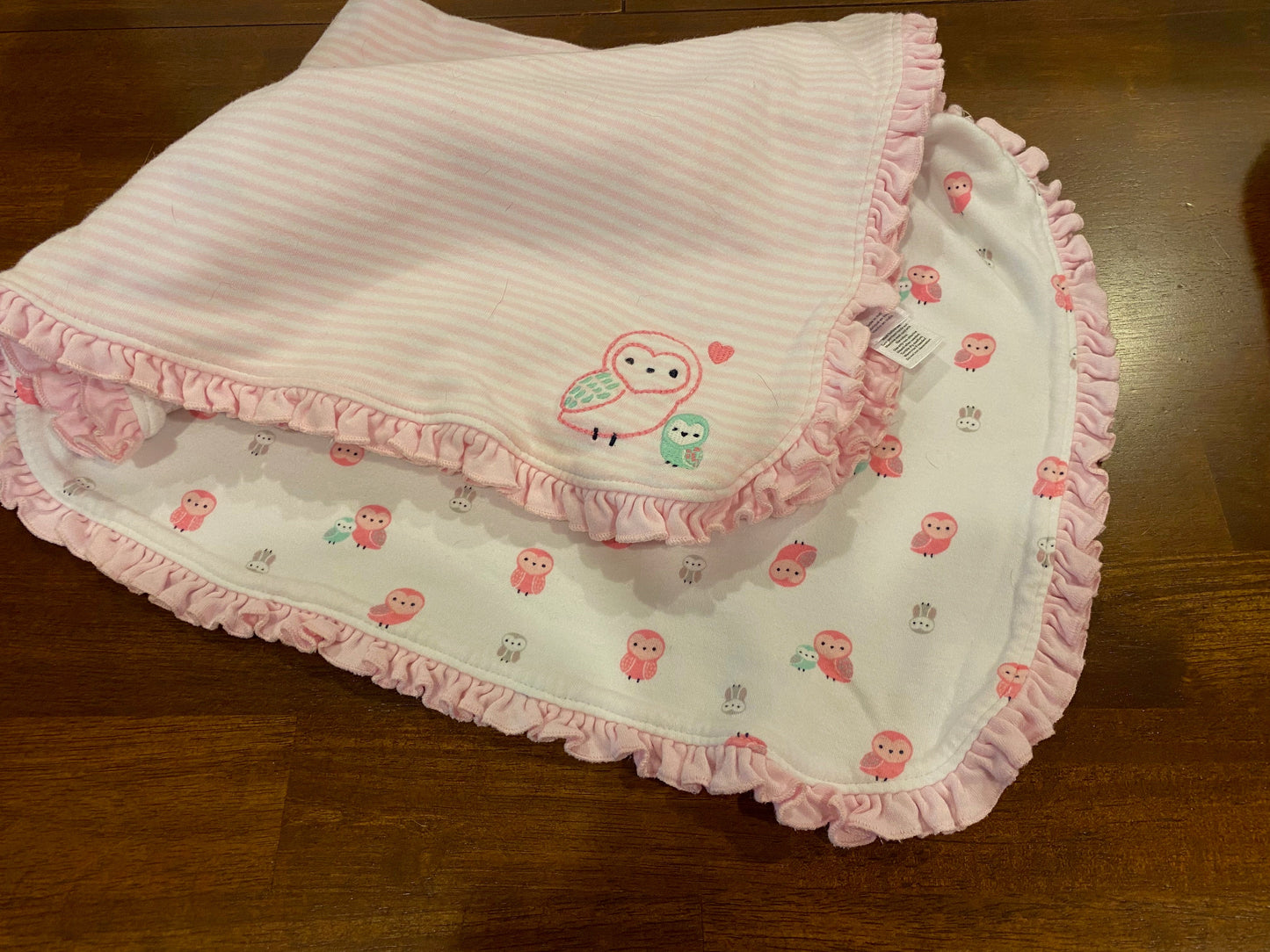 179 Owl Ruffle Receiving Blanket