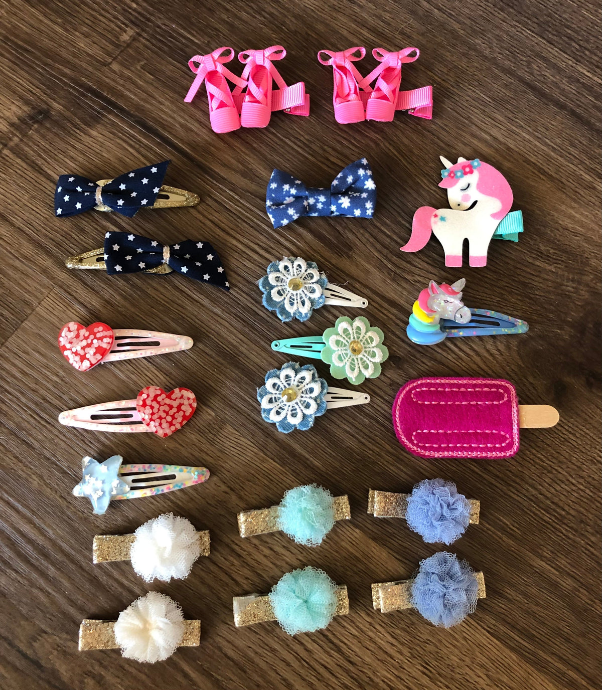 #137 Hair clips