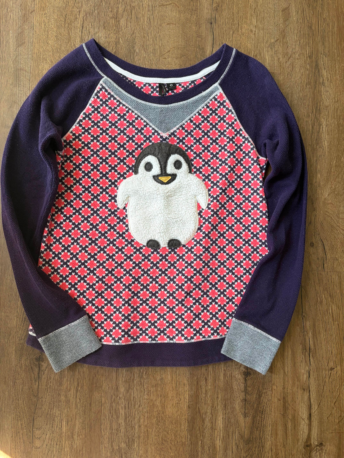 #126 Purple Patterned Penguin Sweater Girls S