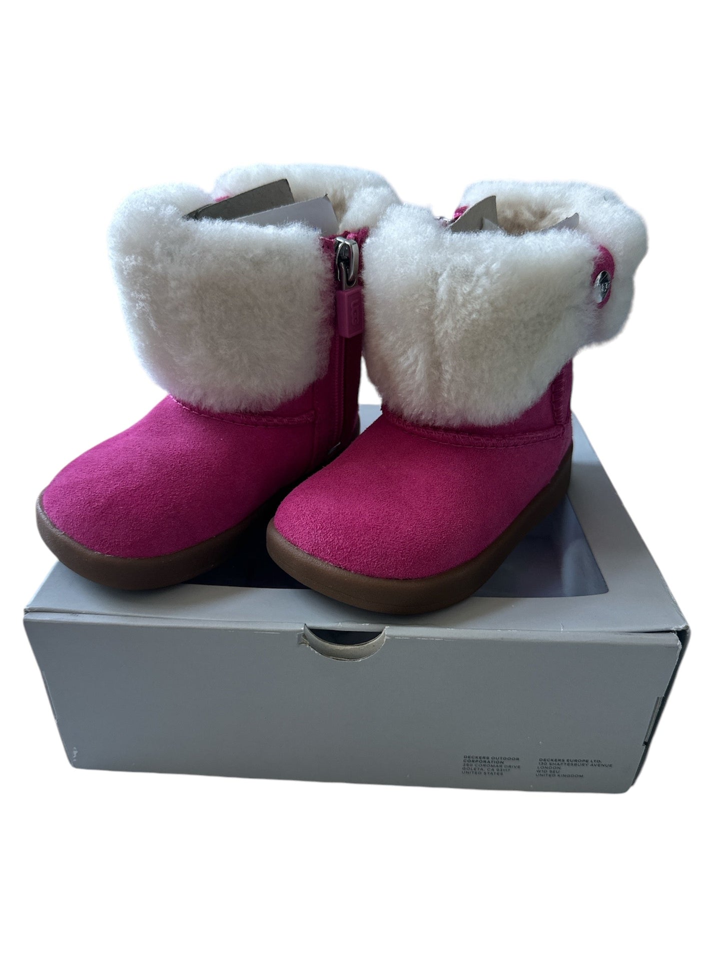 Seller #140 Toddler girl Uggs size 4/5 NIB