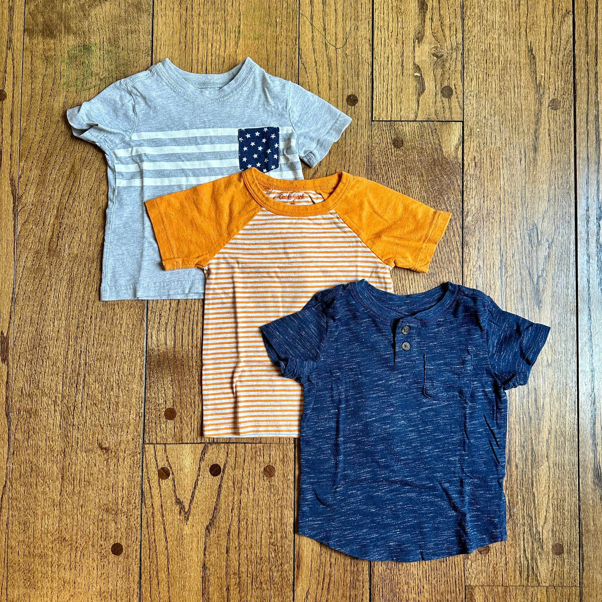 #113 GUC Boys Cat & Jack and OshKosh Tshirt, set of 3, size 18 months