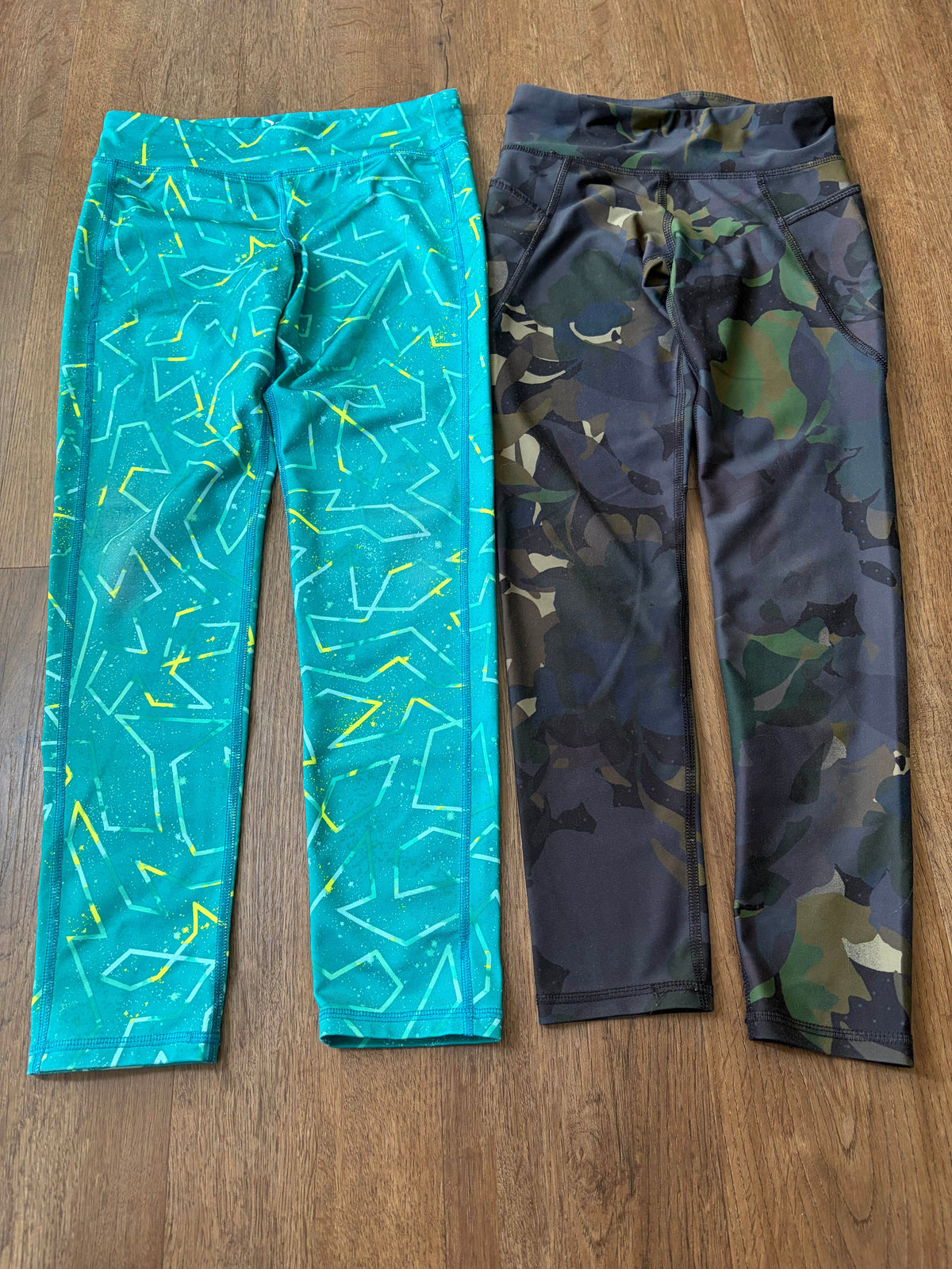 #126 Old Navy Active Leggings - Green Printed & Camo Girls M 8