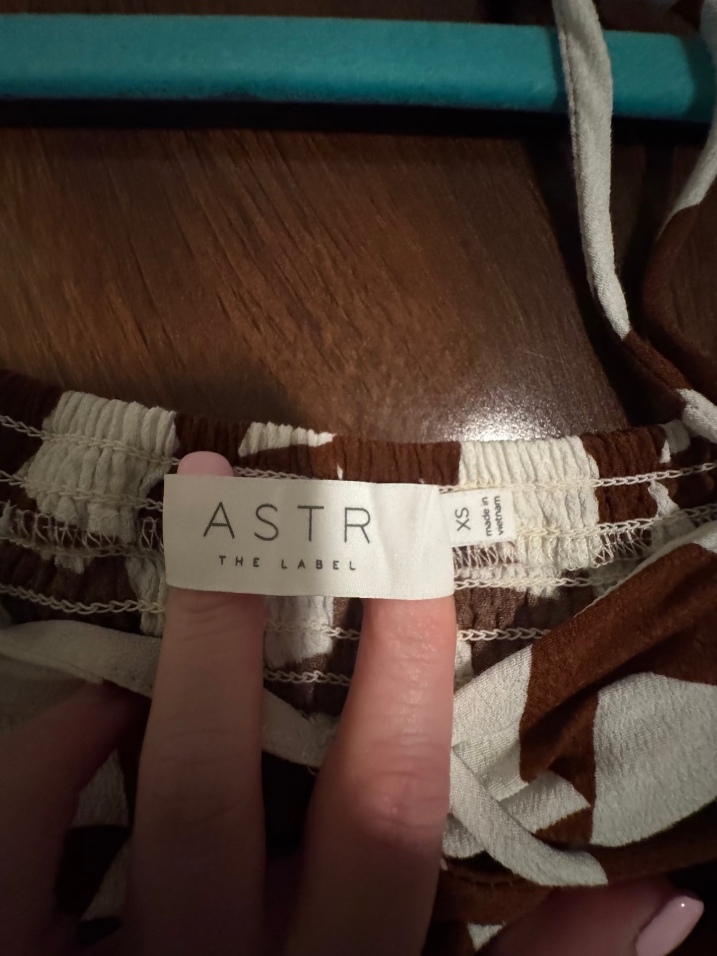 Seller #144 ASTR the Label Brown and Ivory Top - Size XSMALL