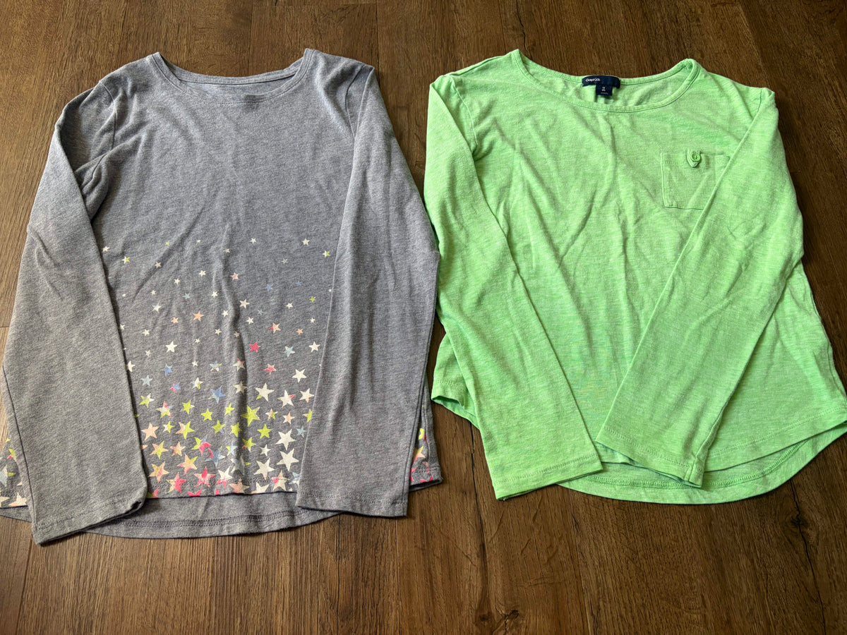 #126 SO Grey Star Printed Shirt & Gap Green Shirt Girls M 8