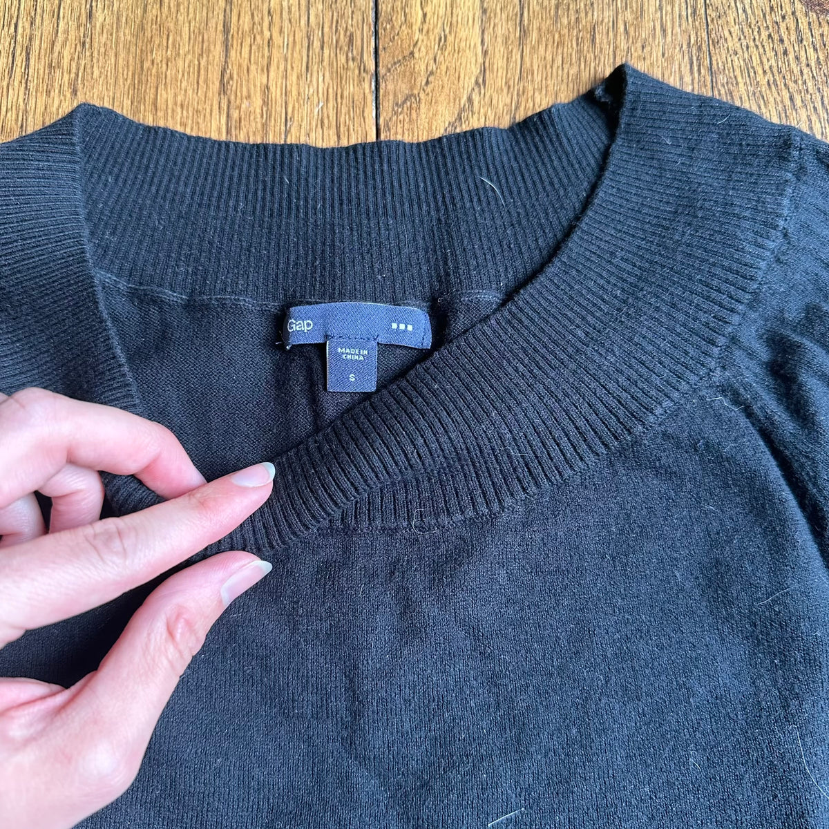 #113 GUC Womens Gap Black 3/4 Length Boatneck Sweater, size S