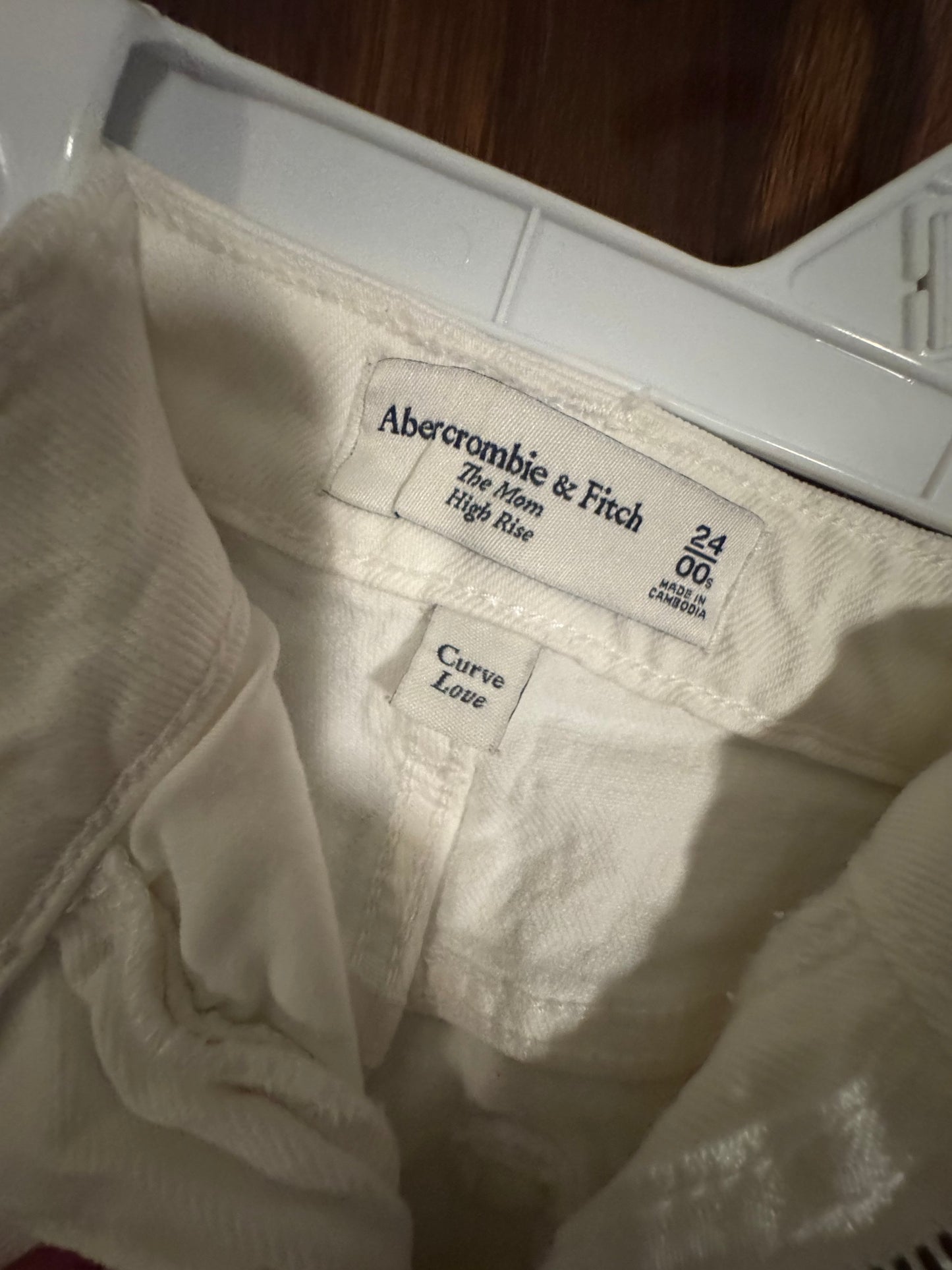 Seller #144 Abercrombie & Fitch White Denim "The Mom High Rise" Jeans - Size 24 / 00 SHORT