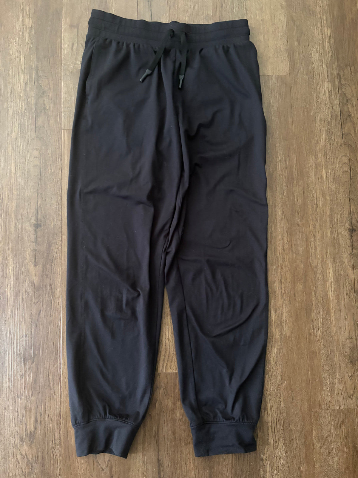 #126 VGUC All in Motion Black Joggers Girls L 10/12