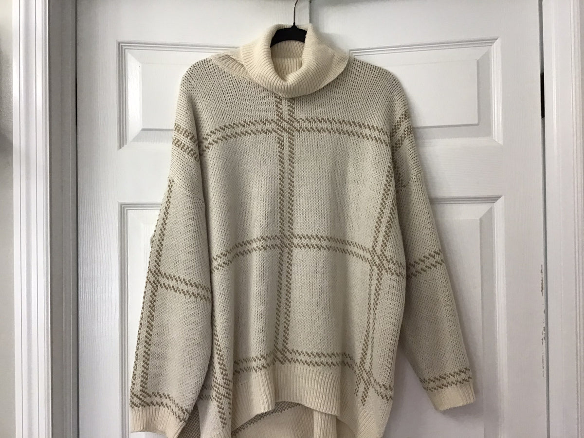 #90: Women’s Cream & Taupe Plaid Oversized Turtleneck Sweater