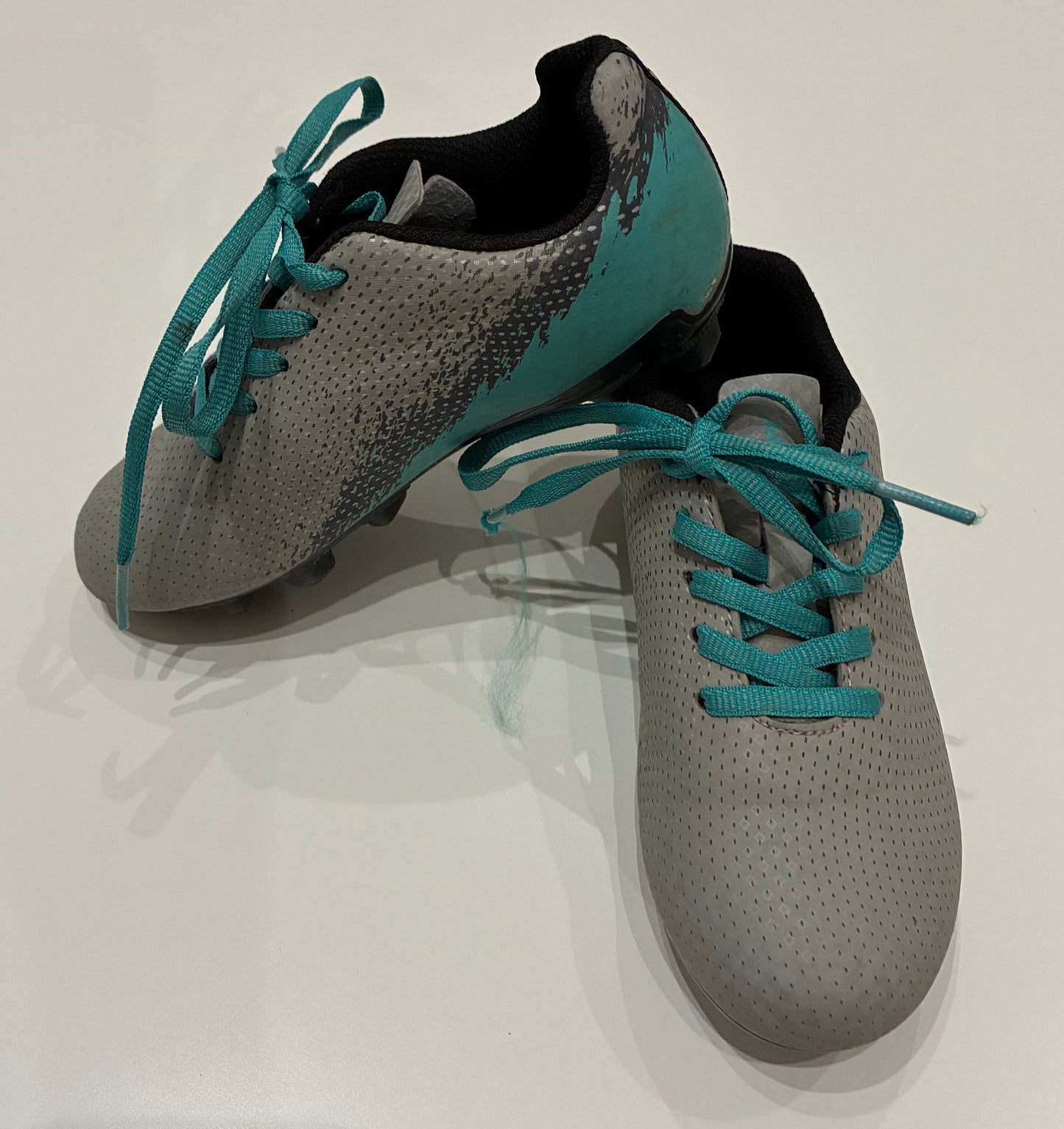 Seller 122 DSG Soccer Cleats Size 11