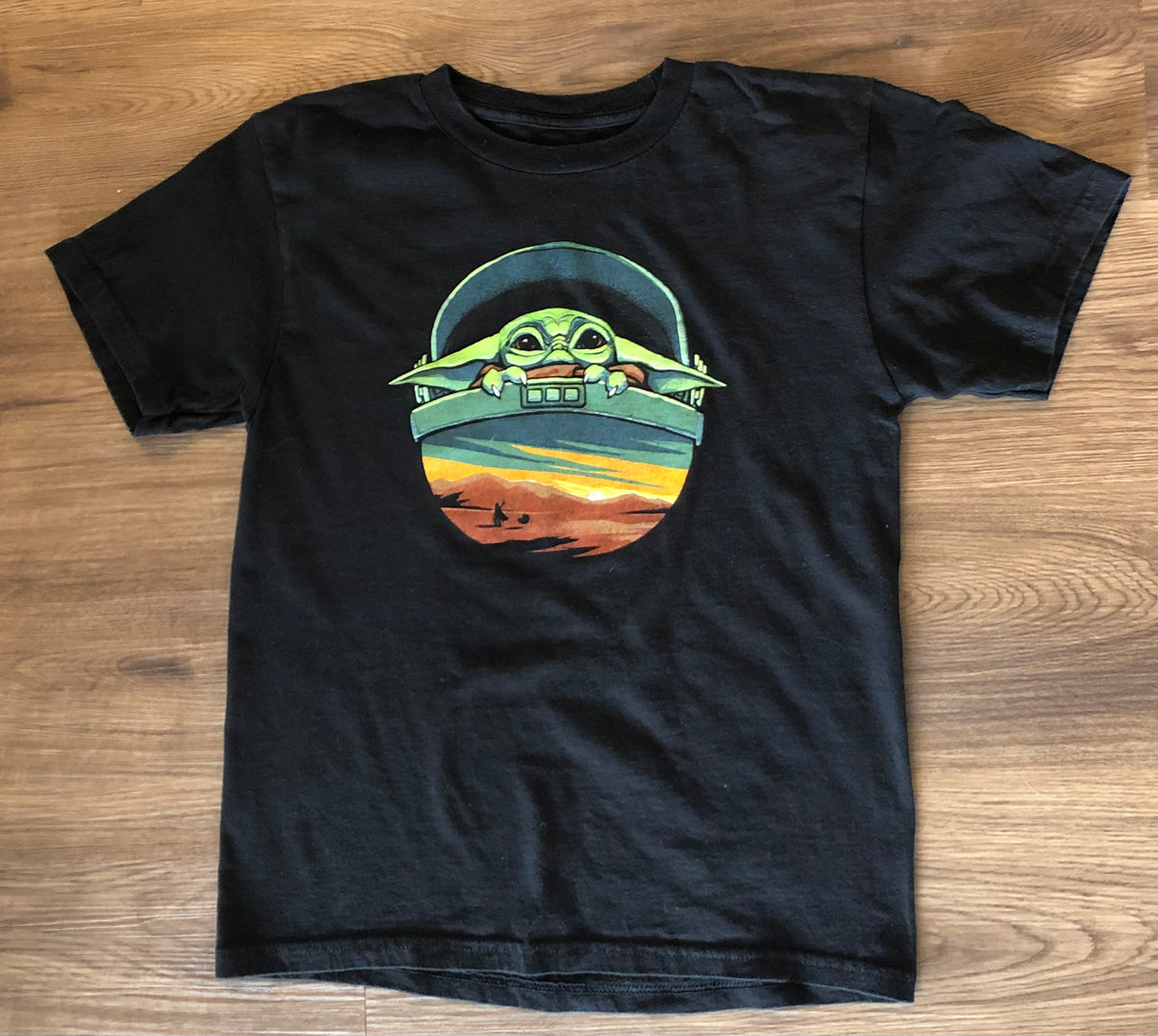 #137 Star Wars baby yoga youth medium tshirt