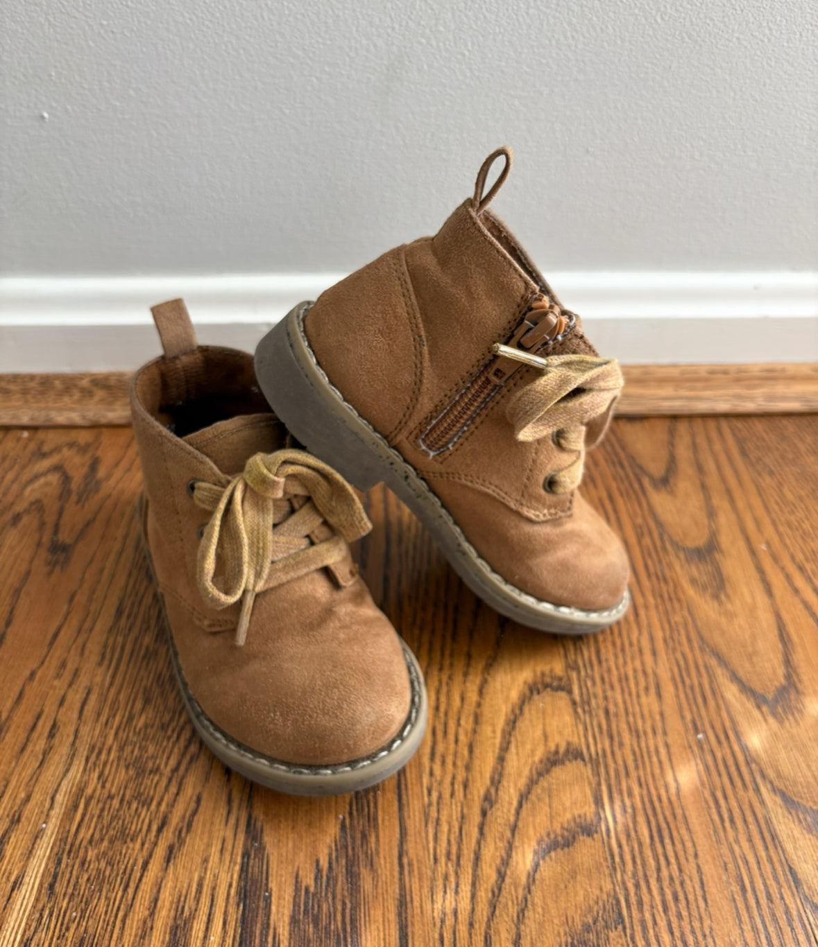 #103 • Boys • 8 • Cat & Jack • Brown Suede Boots