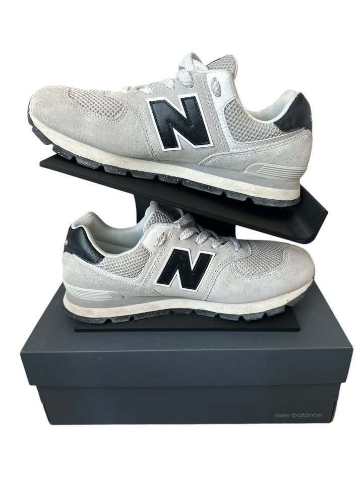 Seller #140 Boys New Balance shoes size 7