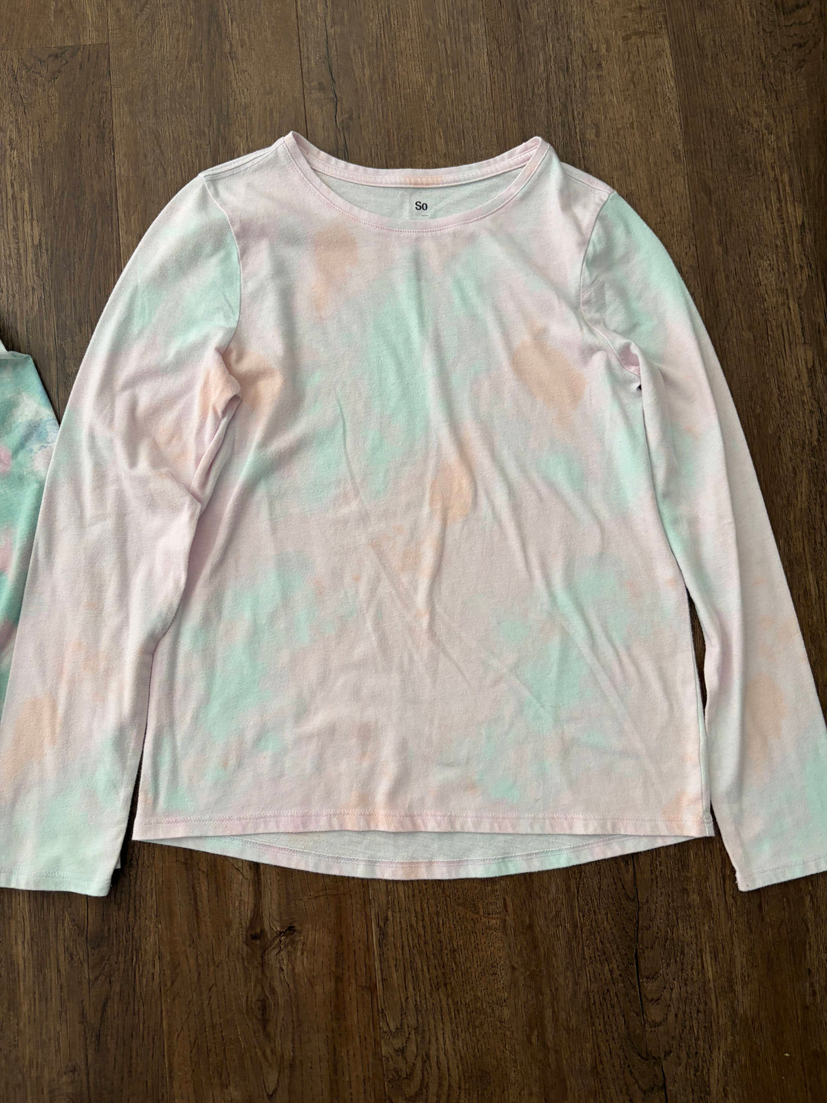 #126 2 SO Multi-Colored Favorite Tees Girls L 10/12