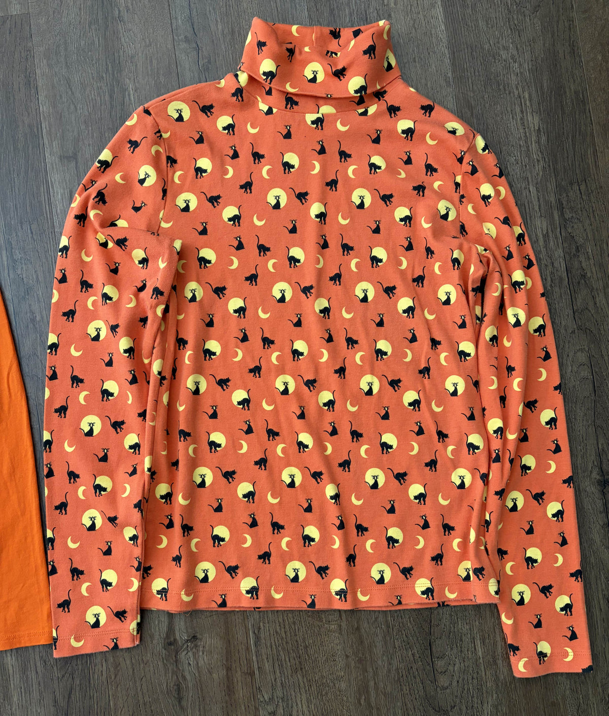 #126 EUC 2 Halloween Shirts - Sequin Pumpkin Shirt & Black Cat Turtleneck Girls L 10/12