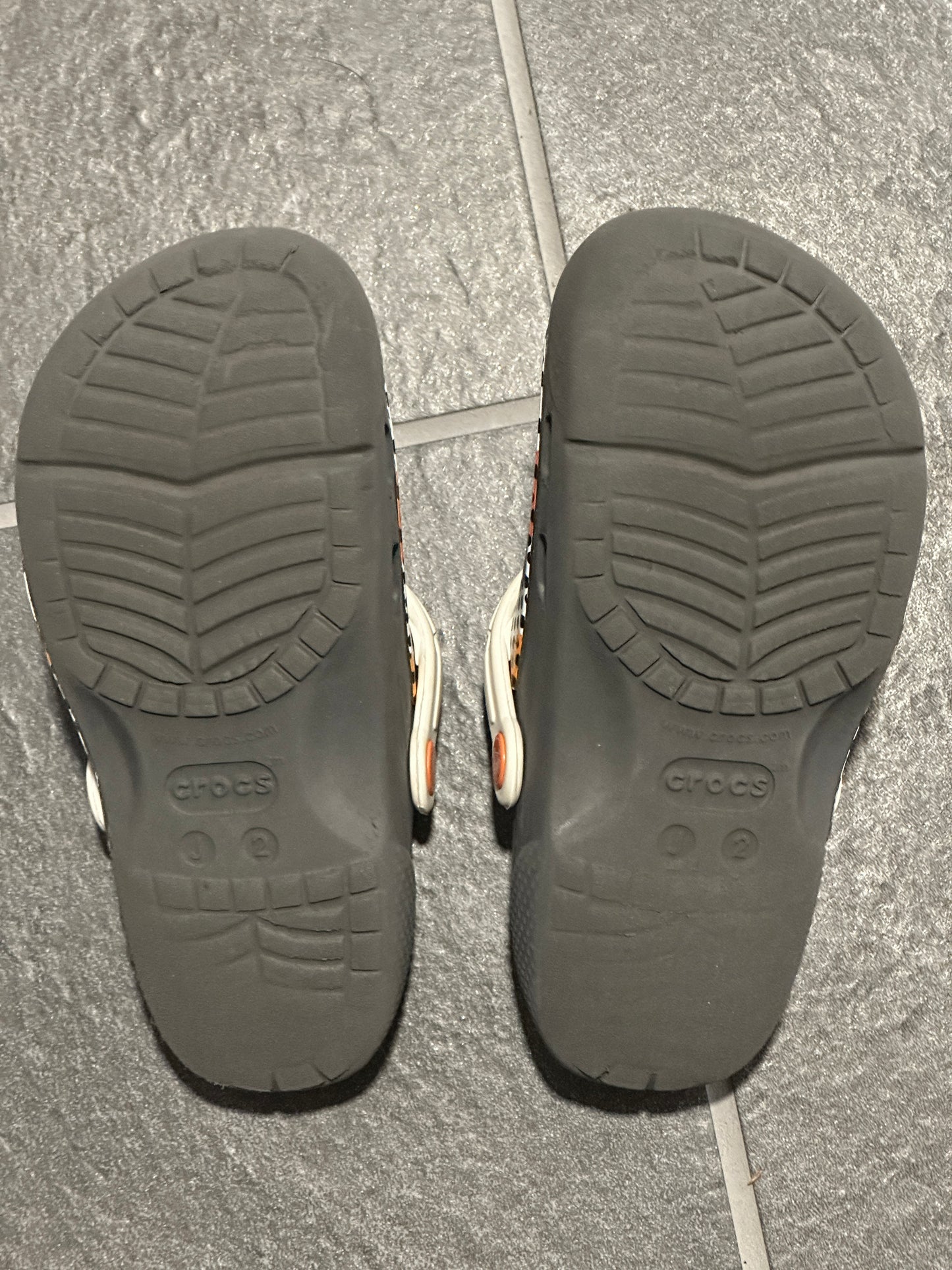 #186 Crocs Star Wars BB8 - size J2 - VGUC