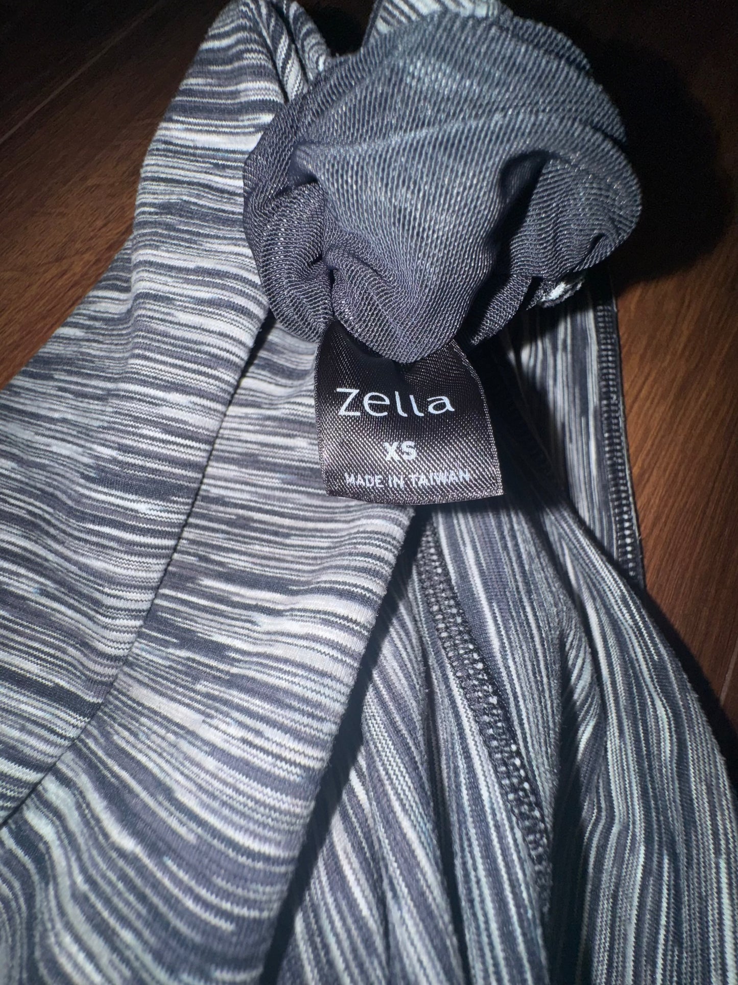 Seller #144 ZELLA "Live In Space Dye High Waist Leggings" - Size XS