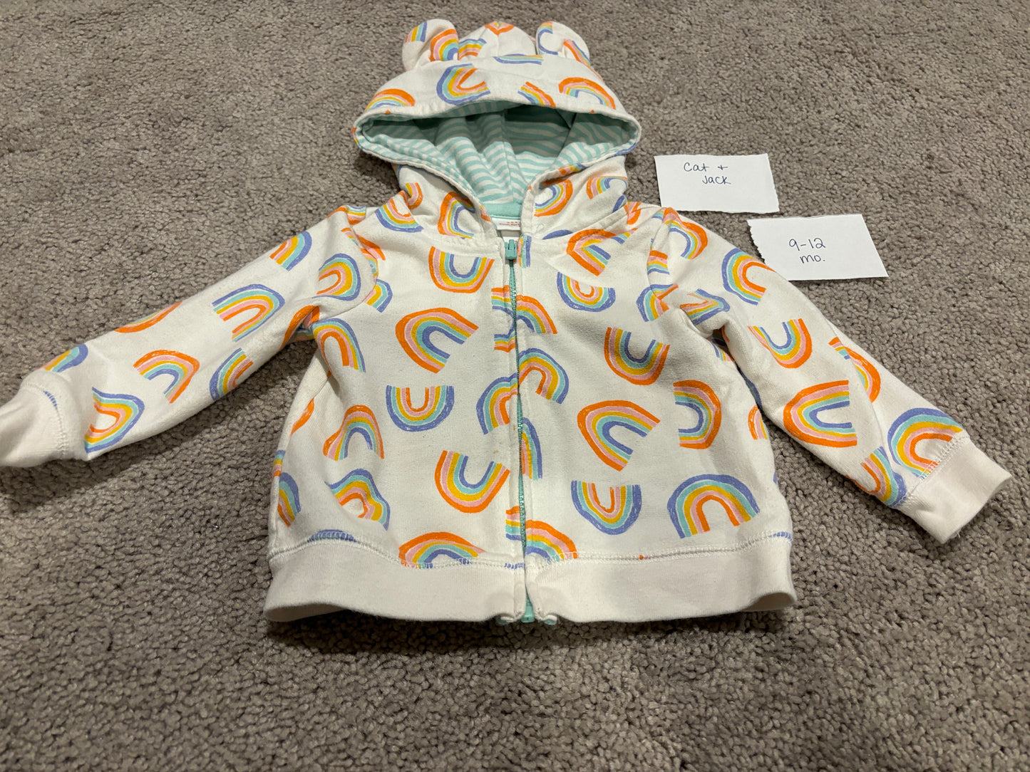 #138 - 9-12 Mo - GUC Cat & Jack - Rainbow Hoodie - PU 45236
