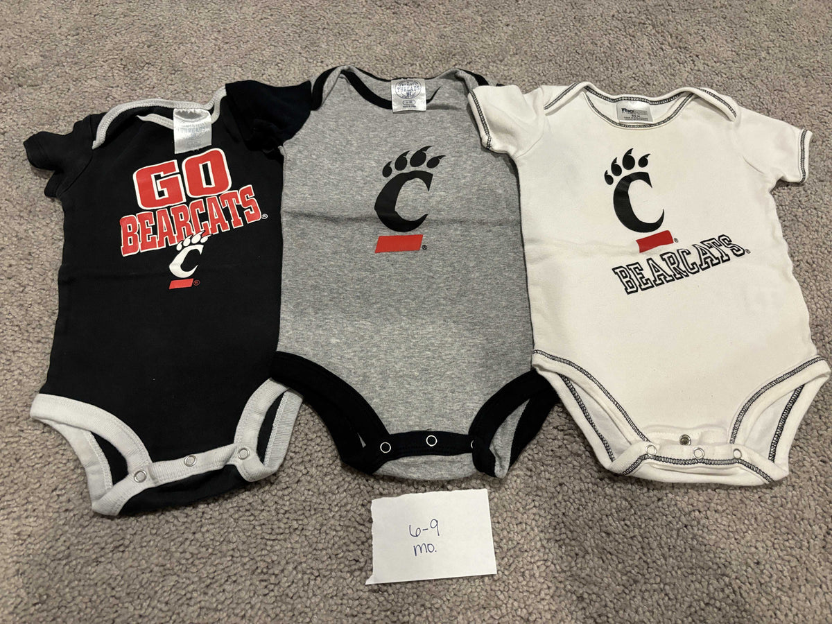#138 - 6-9 Mo VGUC Cincinnati Bearcats (3) Onesies