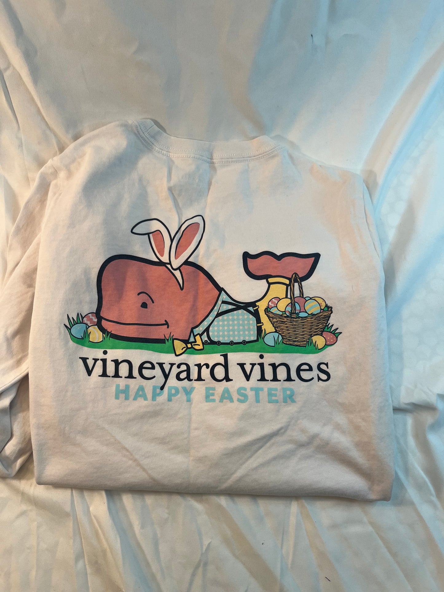 136 EUC Vineyard Vine Easter Whale Tshirt s 8/10