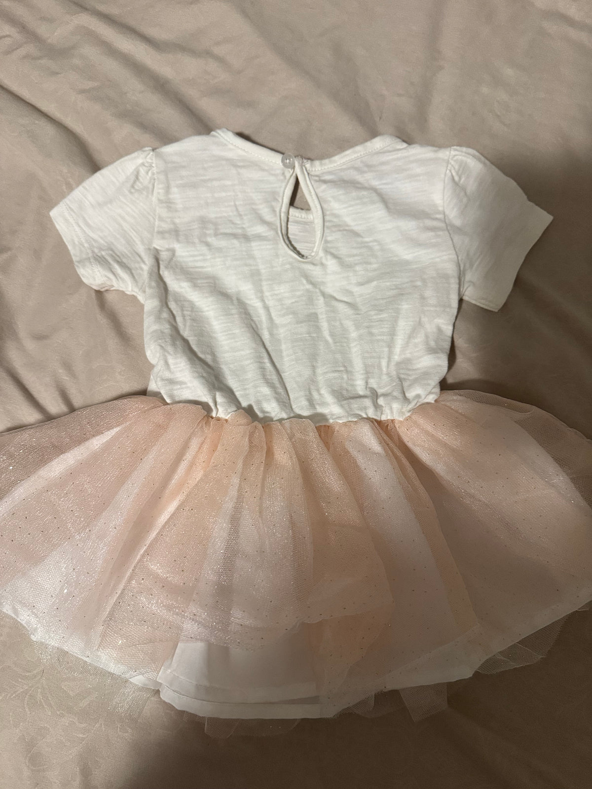 #55 baby girl dress size 18M