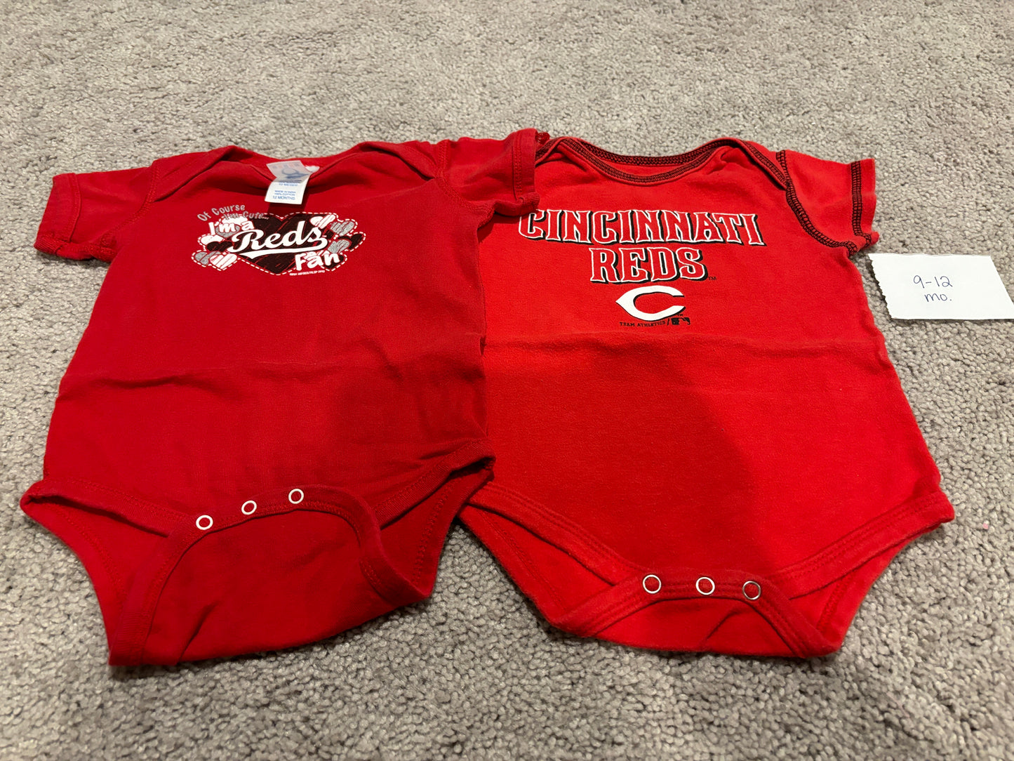 #138 - 9-12 Mo - VGUC 2 Pack Reds Onesies - PU 45236