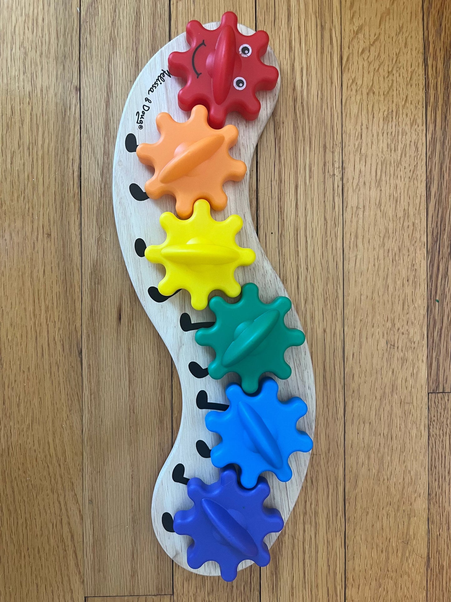 #109 Melissa & Doug Rainbow Caterpillar Gear Toy for Baby/Kids with Interchangeable Gears