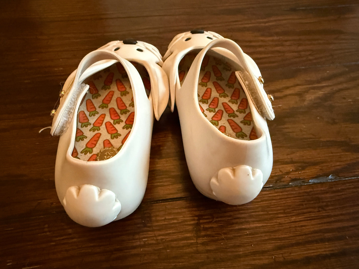 #180 Girls Shoe 7 Mini Melissa White Bunny