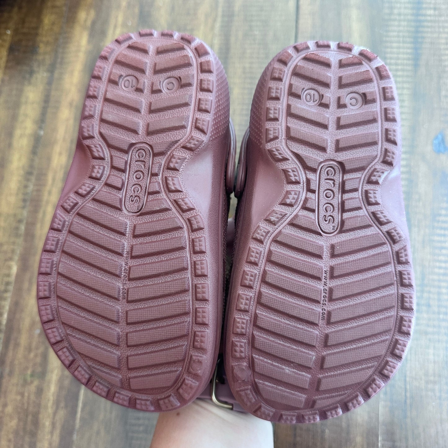 Seller 147 | reduced Unisex toddler 10 Crocs | like new!