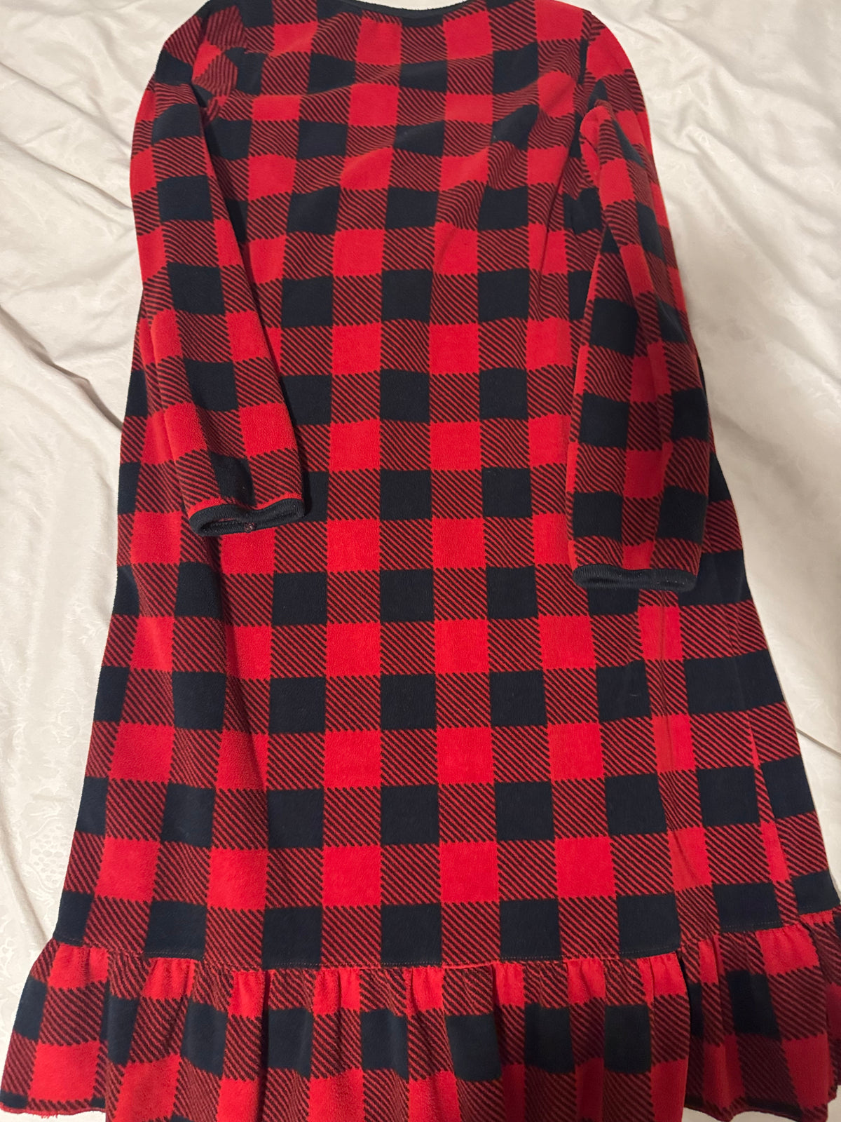 #55 carters girl pajamas size 6-7