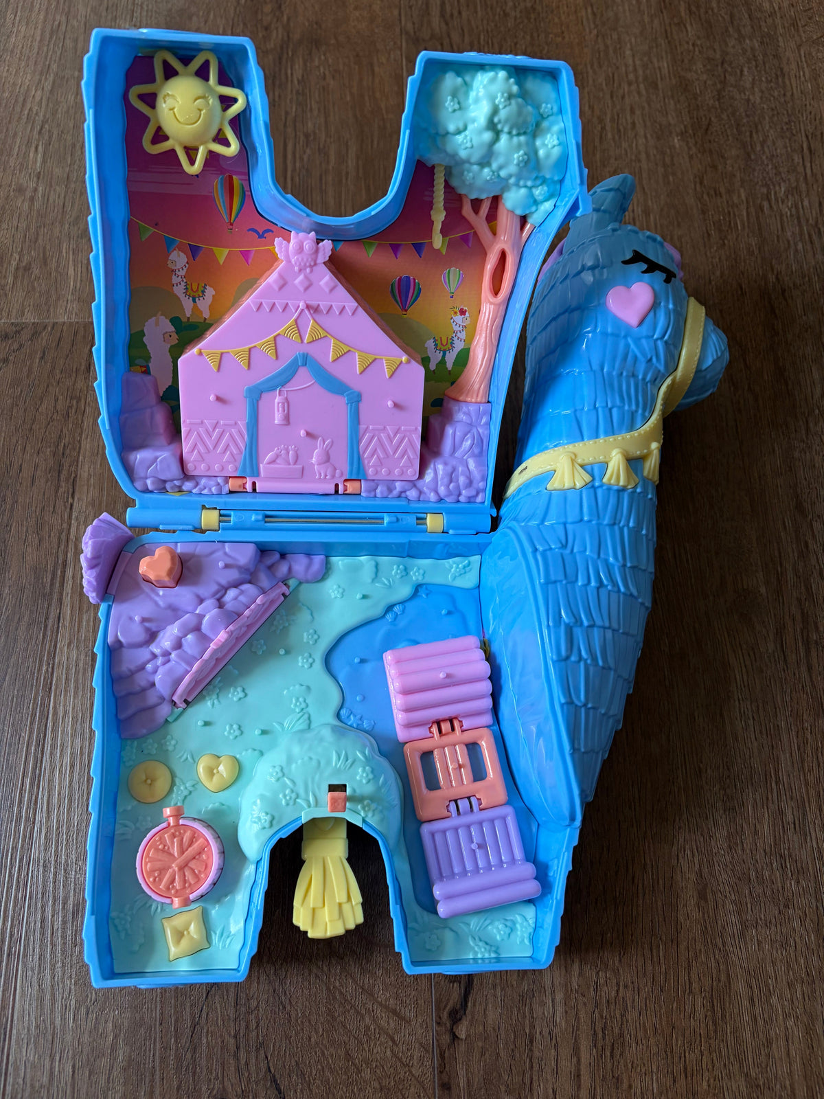 #126 Polly Pocket Pajama Party Llama Party Playset