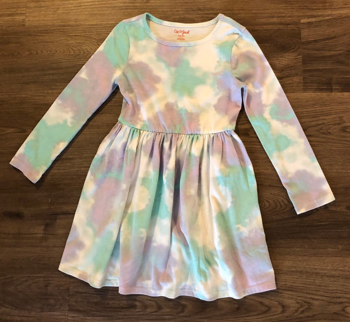 #137 Cat & Jack girls 6/6x dress