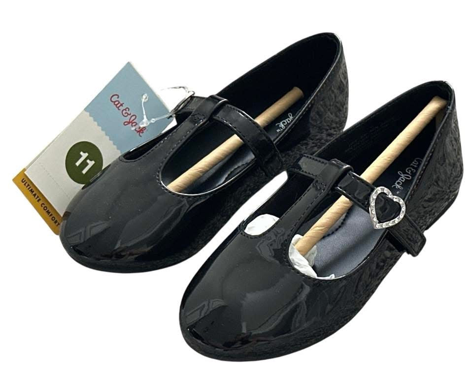 Seller #140 Girls Cat & Jack shoes size 11 NIB