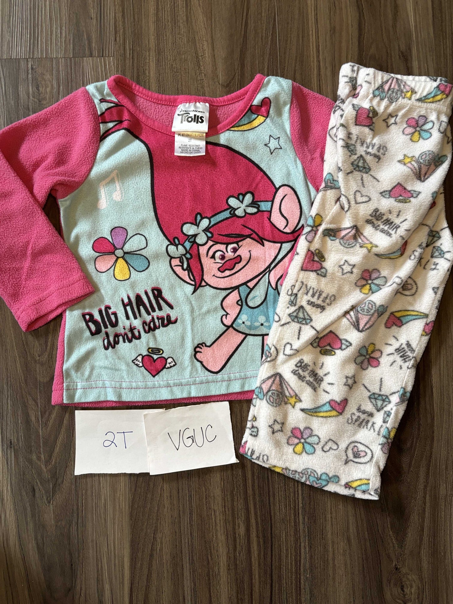 #138 - 2T - VGUC Trolls Fleece PJs - PU 45236