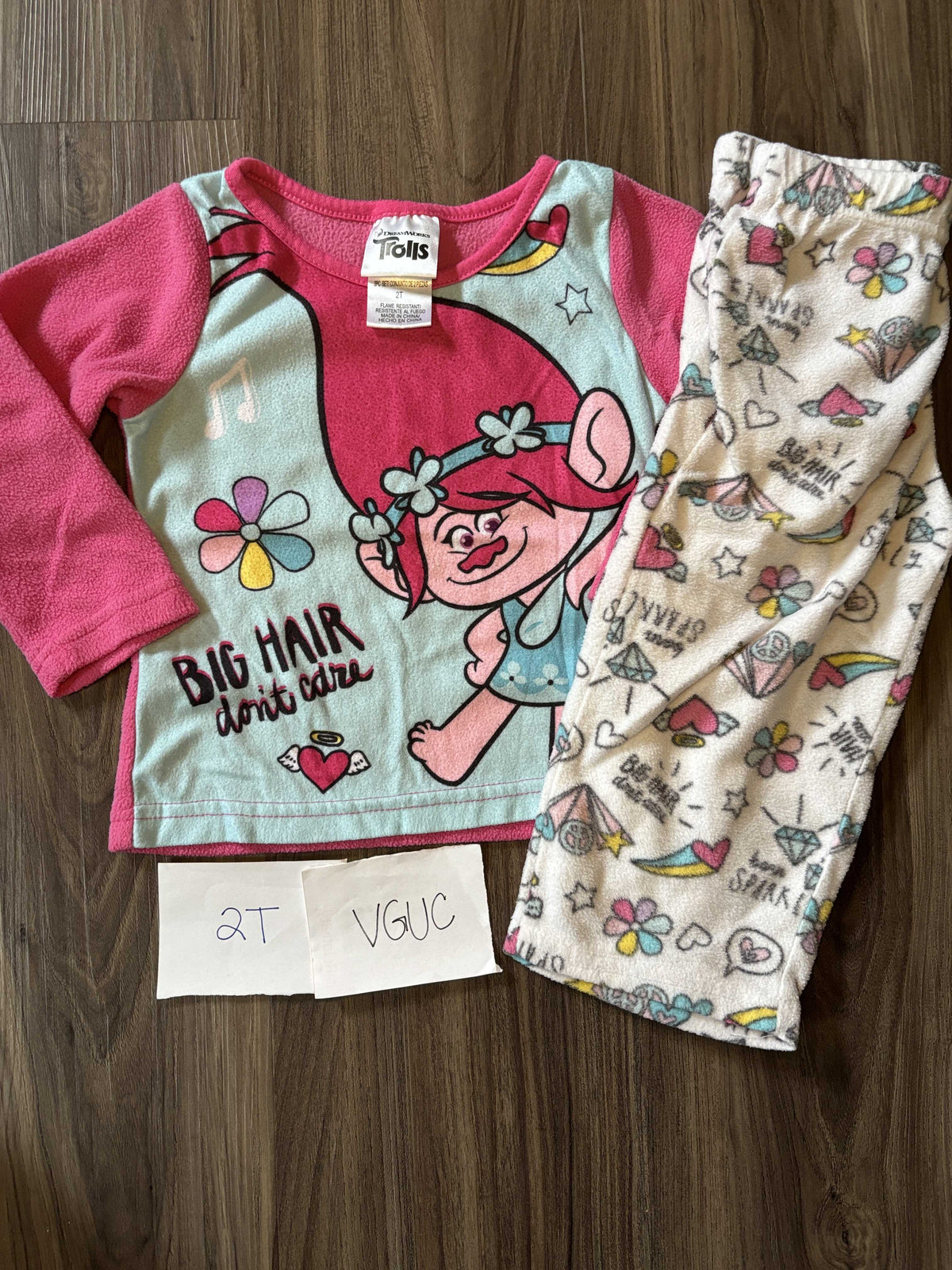 #138 - 2T VGUC Troll Fleece PJs
