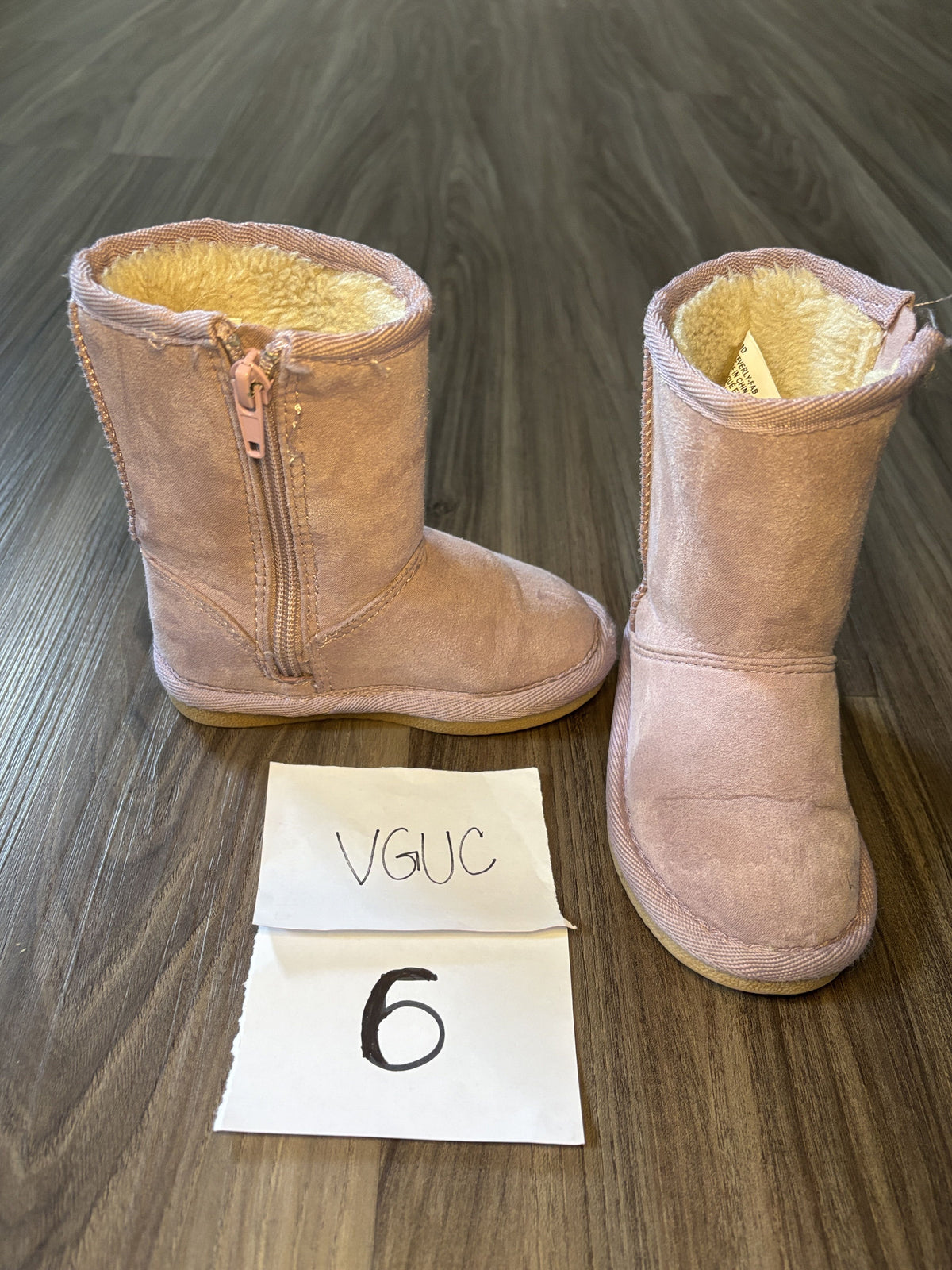 #138 - 6T Shoe VGUC Purple Boots