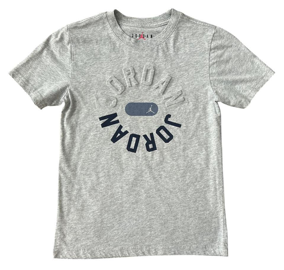 Seller #140 Boys Jordan tshirt size medium