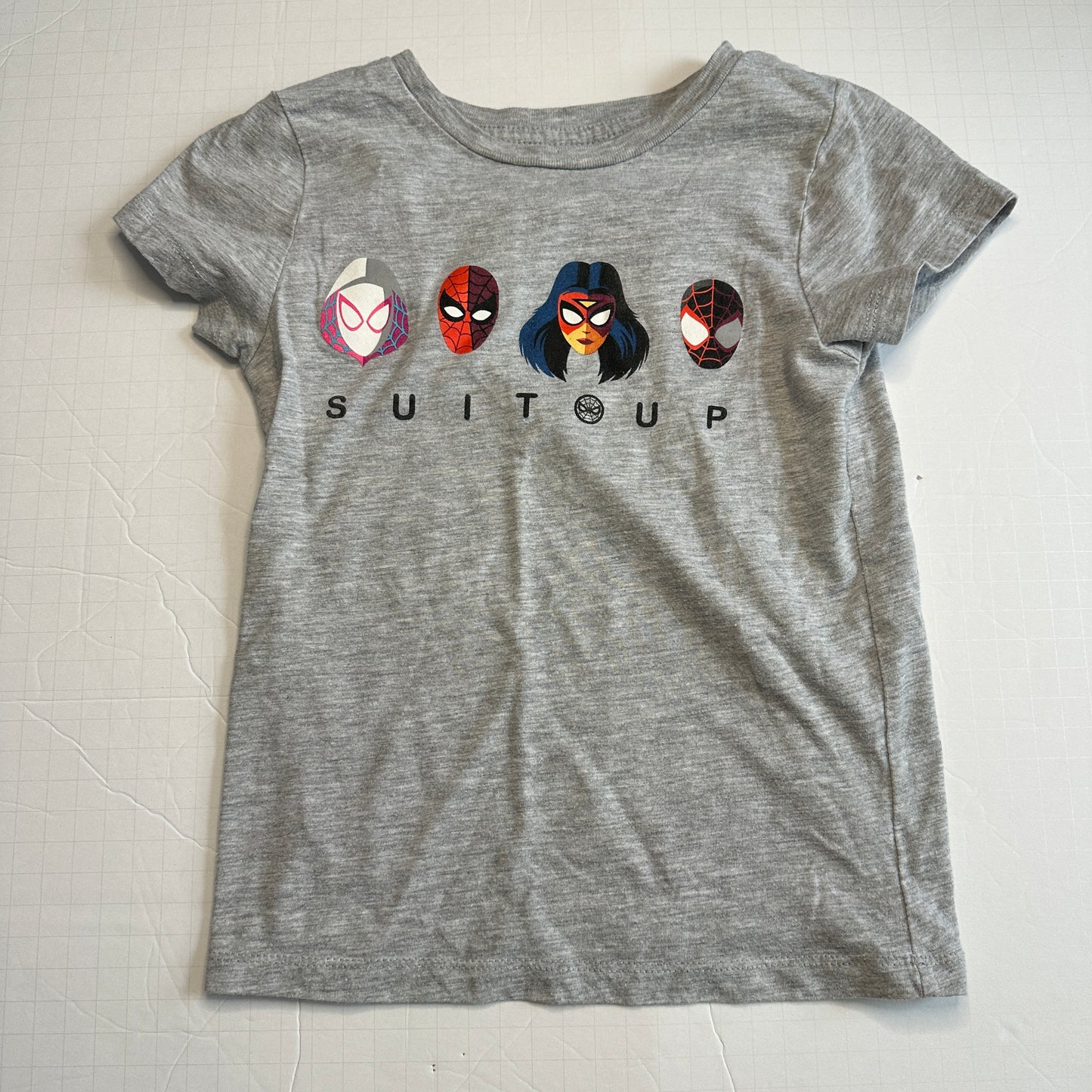 #162 Marvel tee size 6