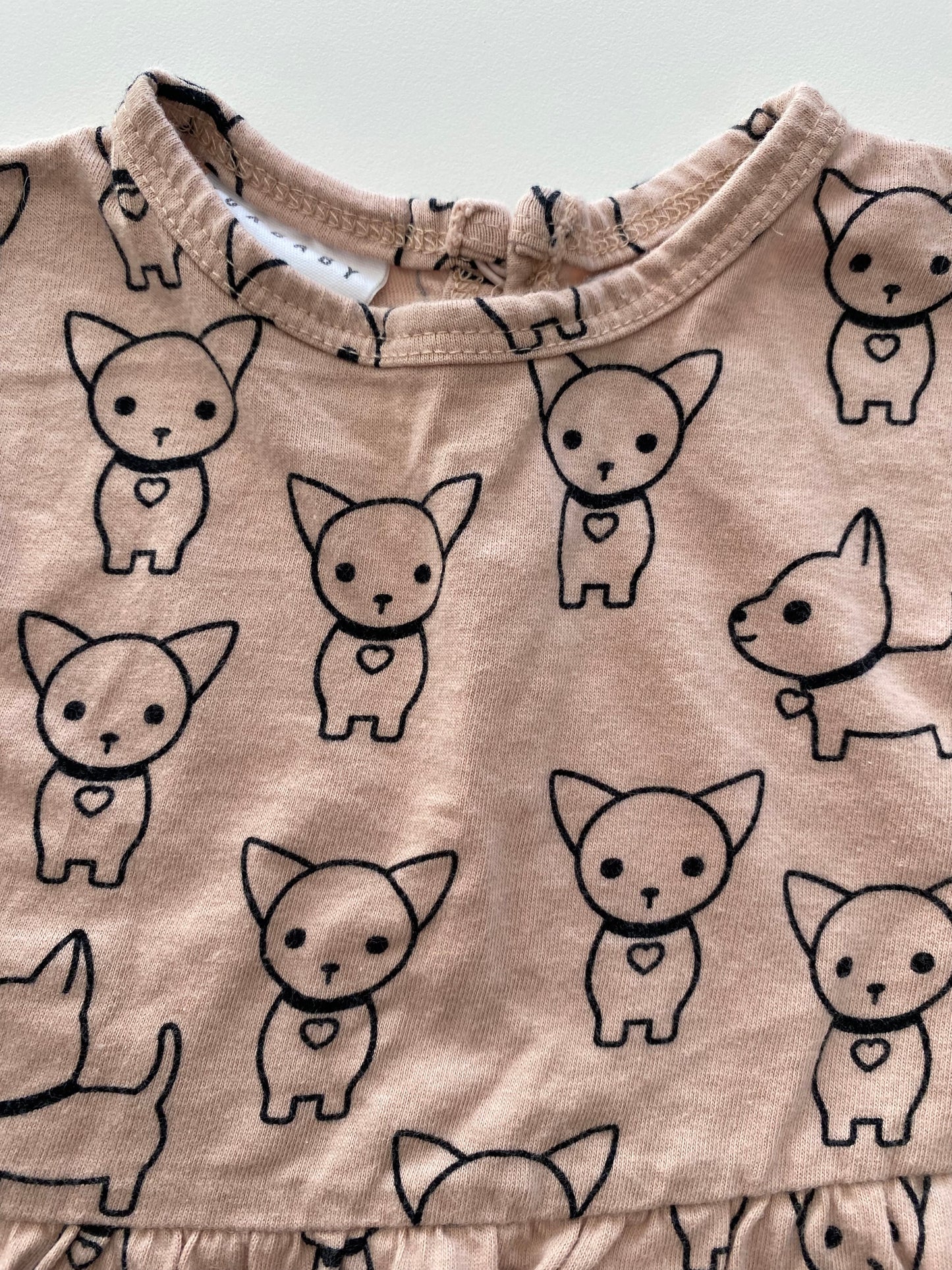 #117, Hux Baby tan puppy print peplum shirt, Girls 12M