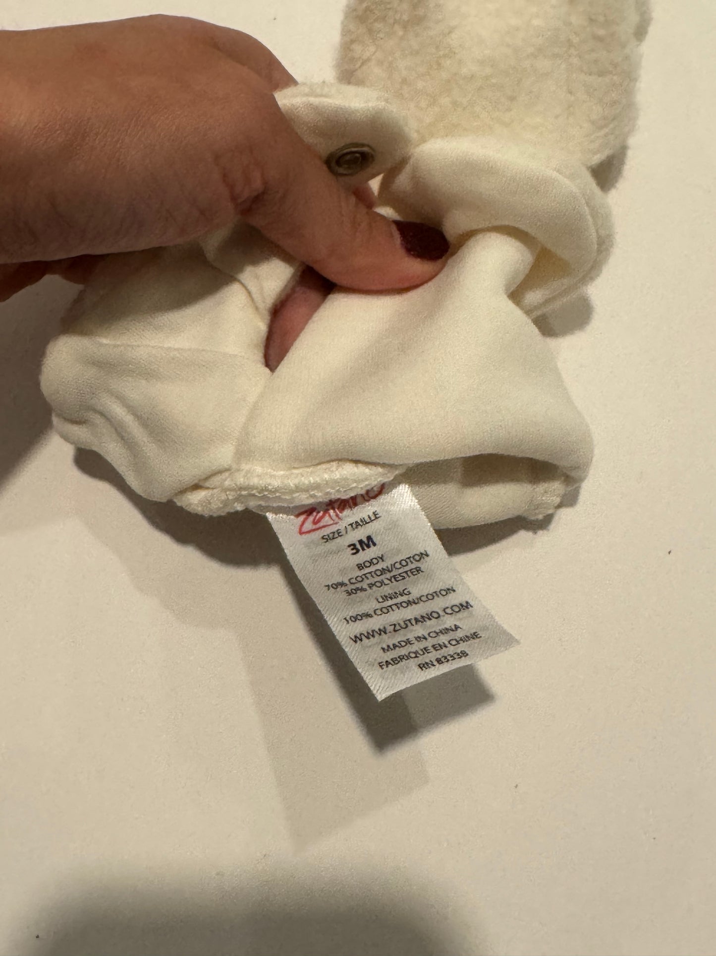 #187 Gender Neutral 3m Cream Zutano Booties