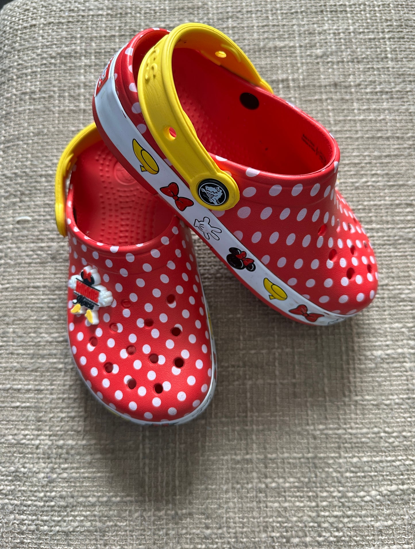 #162 Crocs Minnie Mouse Light up shoes sz12