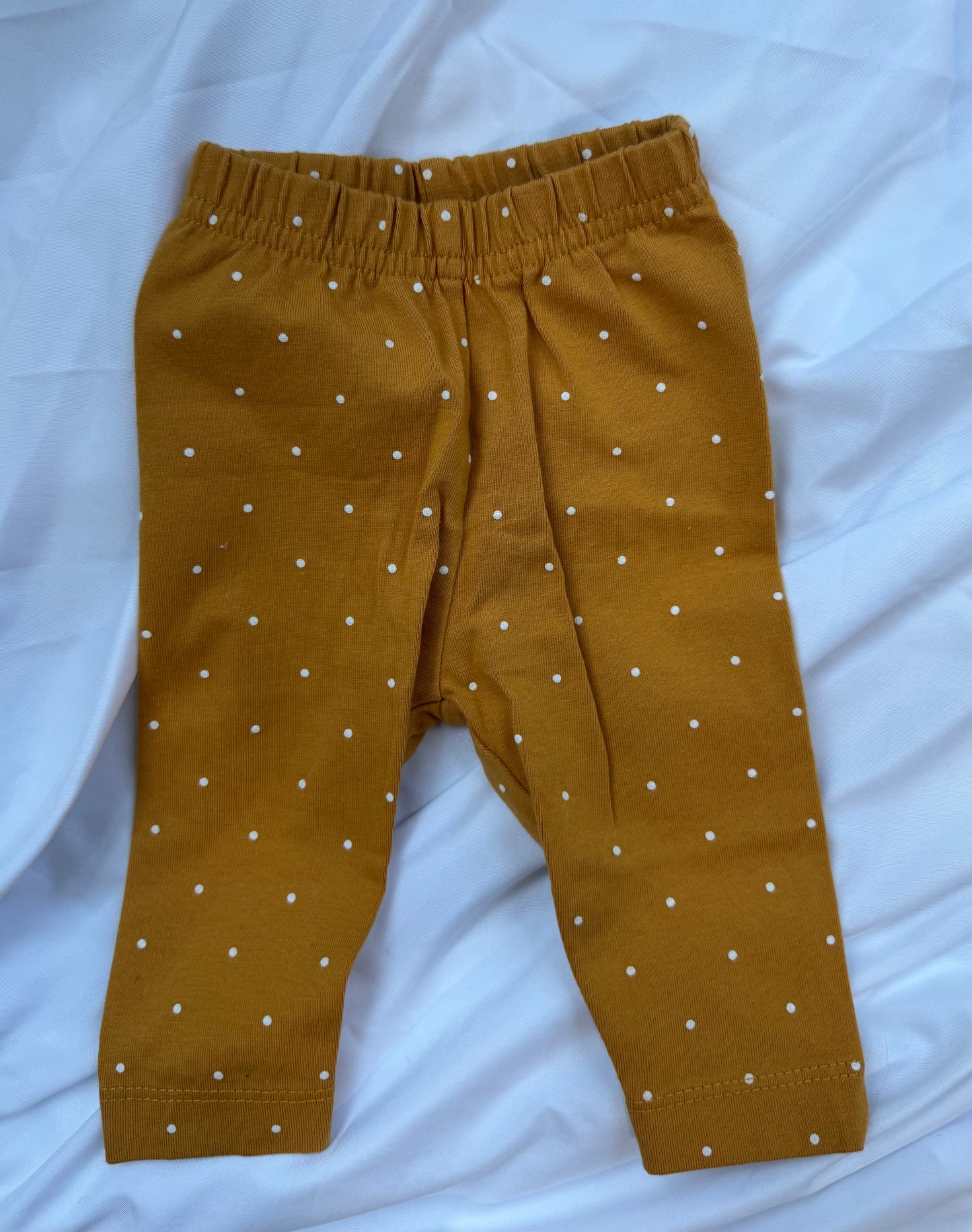 #113 Carter’s girls 3 month outfit