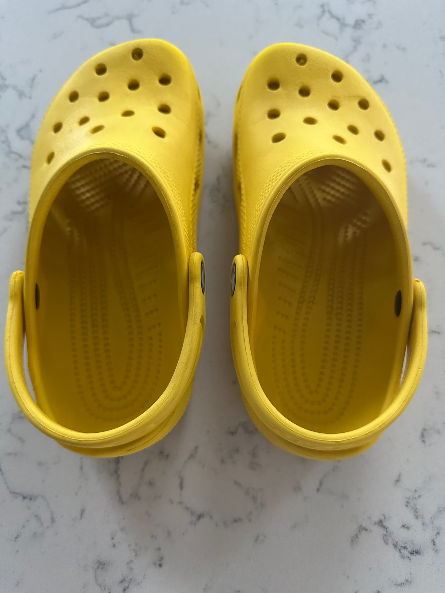 Seller 42, Crocs, Yellow, Boys 2, EUC
