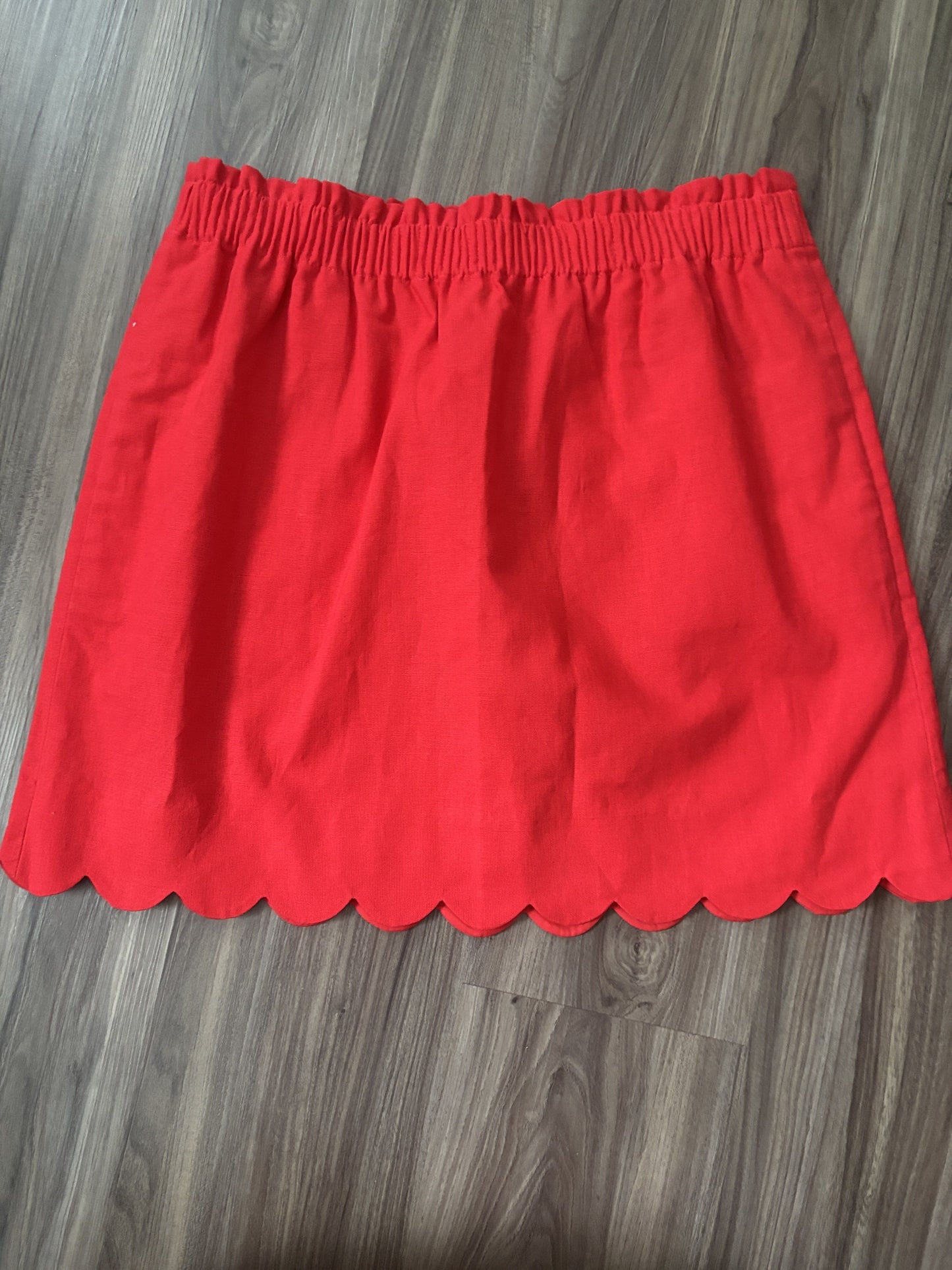 #138 - 12 - NWT J Crew - Red Scalloped Edge Skirt - PU 45236