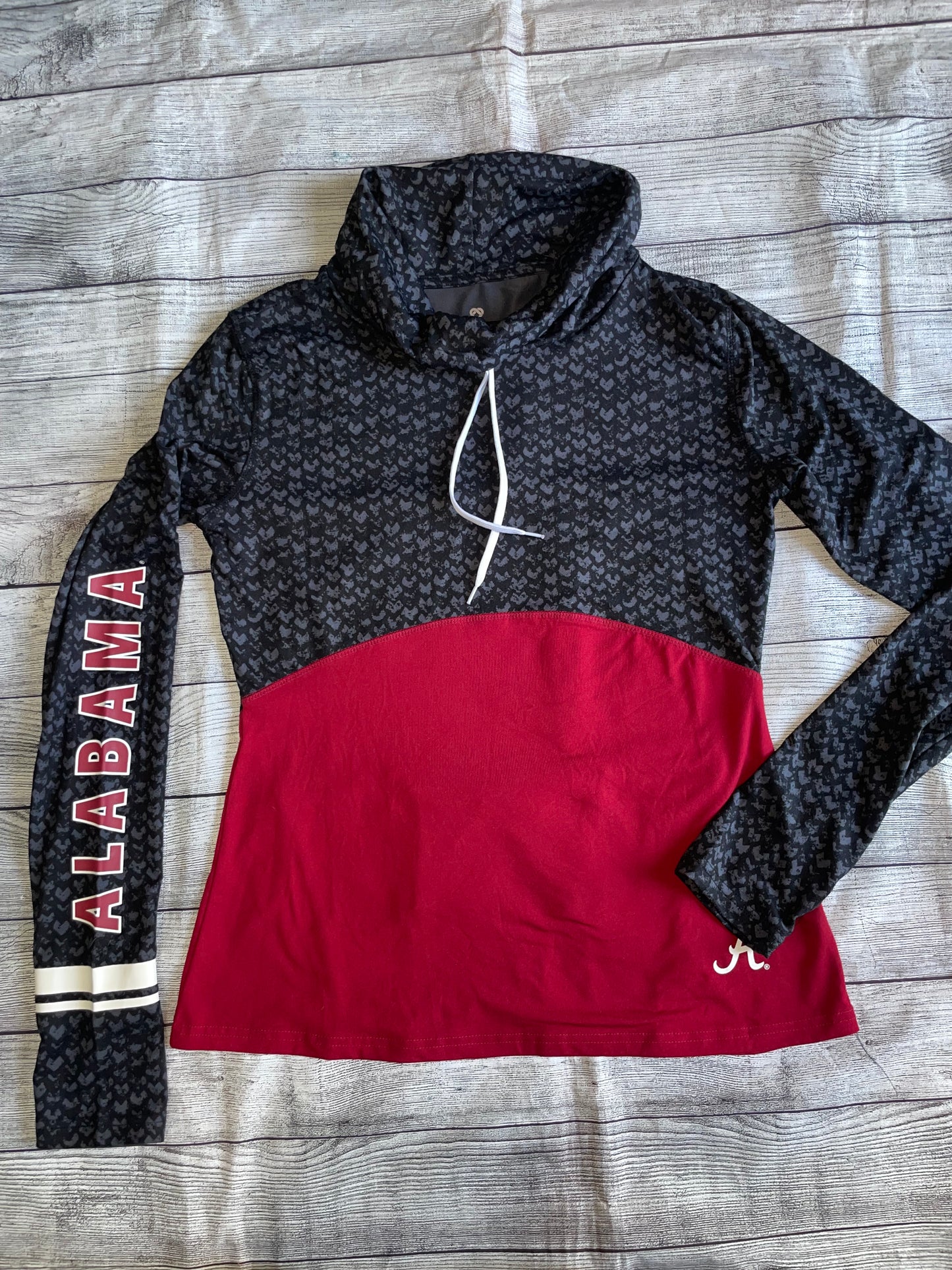 Seller #171 Colosseum Large Women’s Alabama Pullover