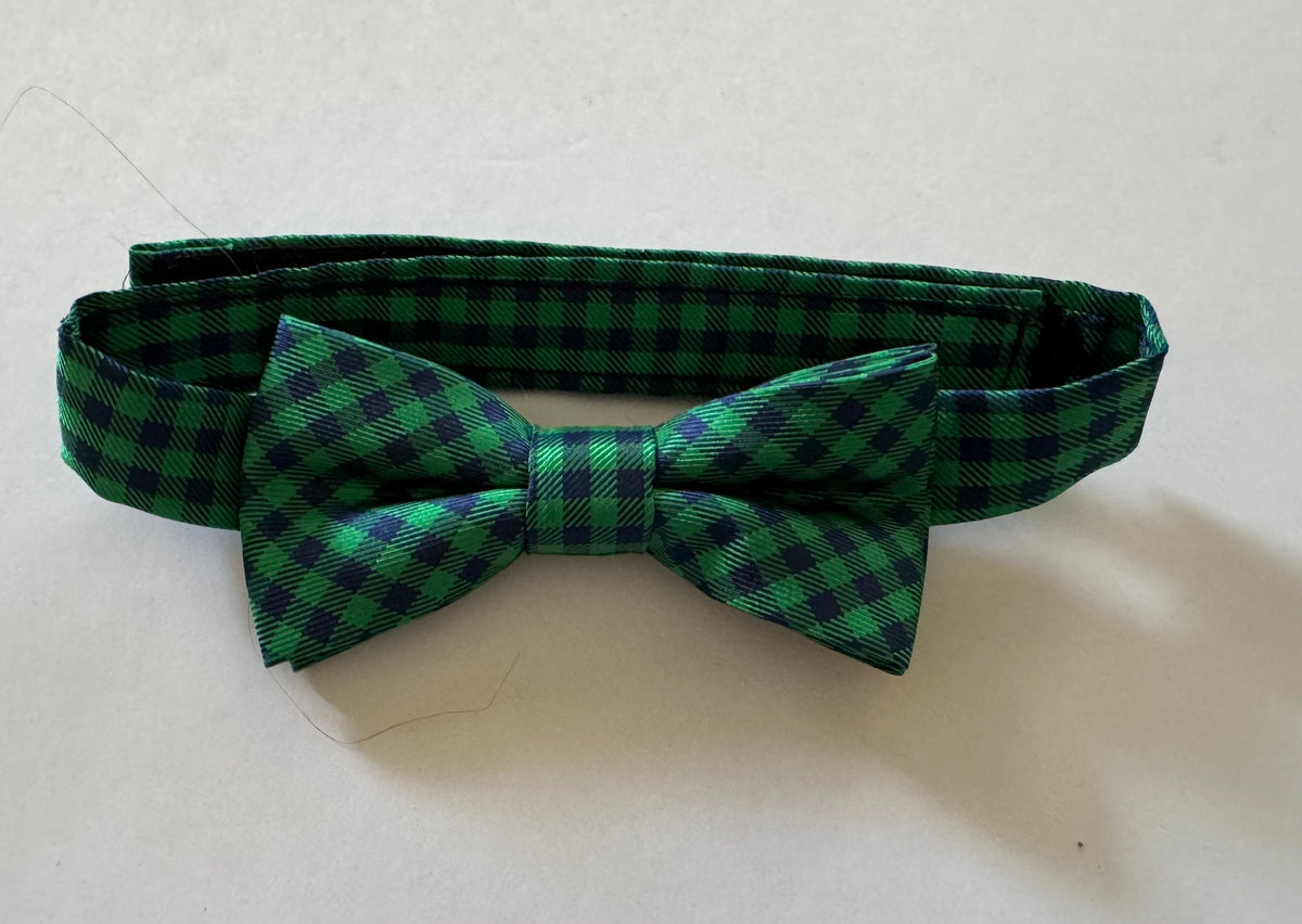 #92 Toddler boys green navy gingham bow tie