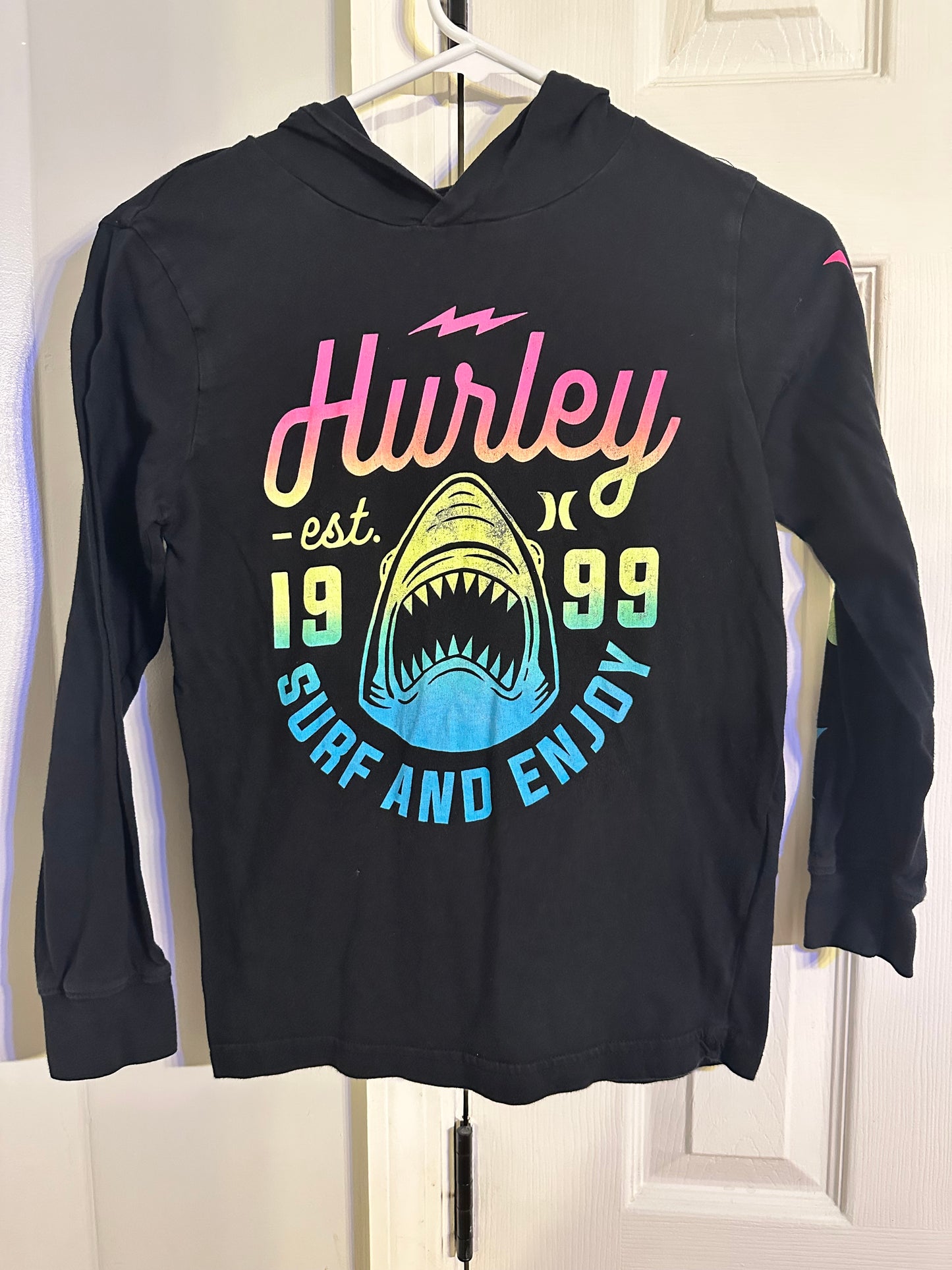 #169 Boy’s Medium Hurley Hoodies (2)