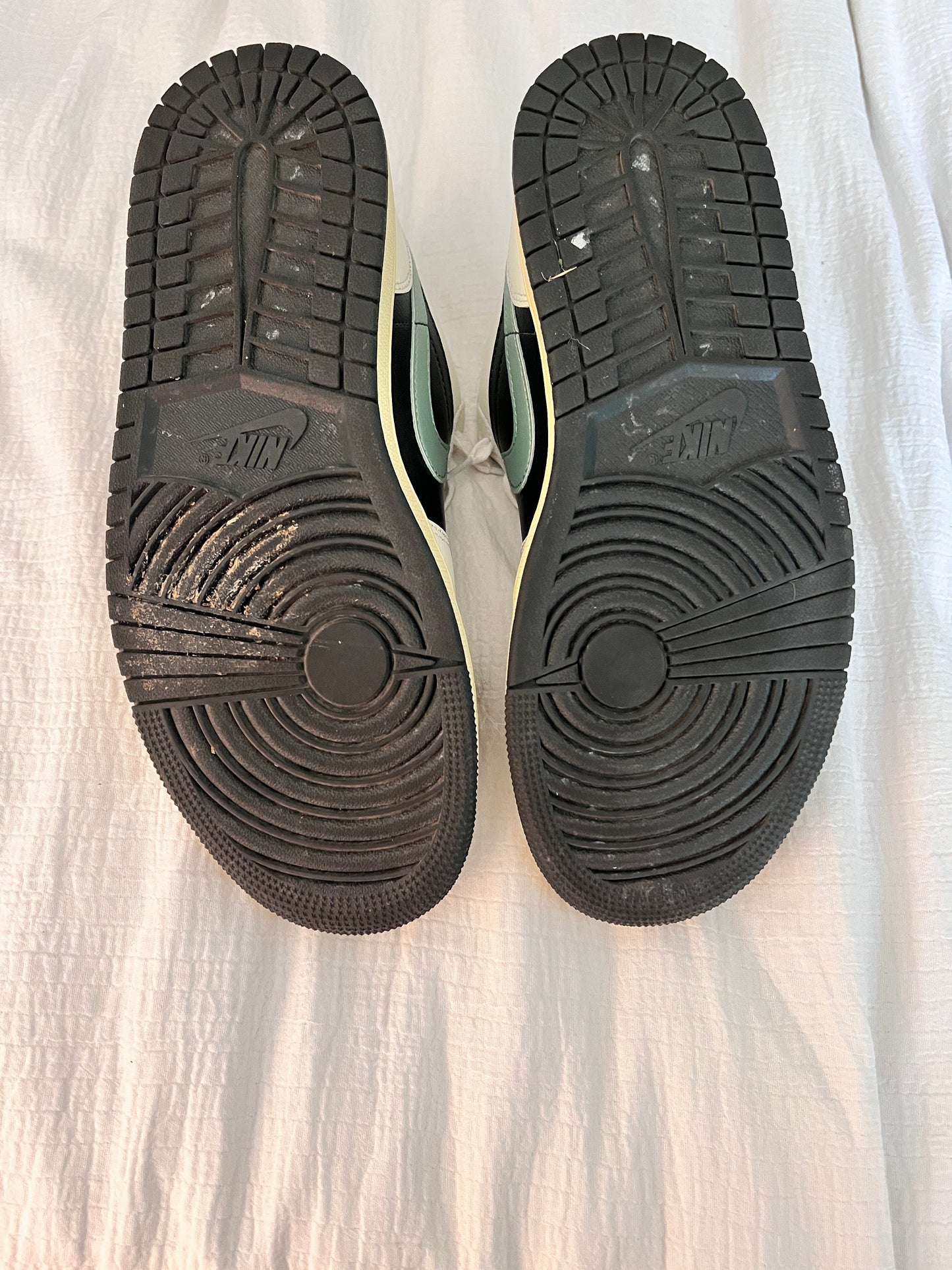 #176 - Nike Air Jordan 1 Low 'Jade Smoke' | 7.5 Men or 9 Women