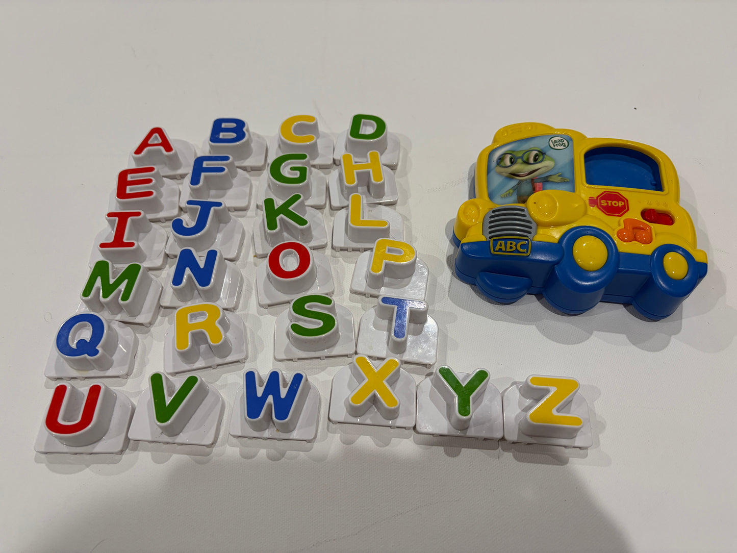 #103 Leap Frog Magnetic Alphabet Bus